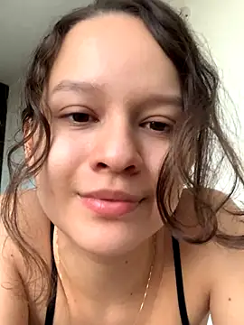 Sophie_milk nude strip on cam for live sex video chat
