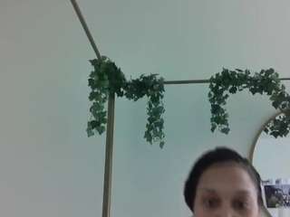 tiphanyblu nude in Live Sex Cam Girls Room