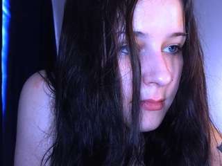 TrinityRoss nude in Live Sex Cam Girls Room