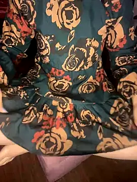 BATWOMEN_ nude strip on cam for live sex video chat