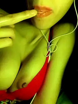 Dlo3a-a nude strip on cam for live sex video chat