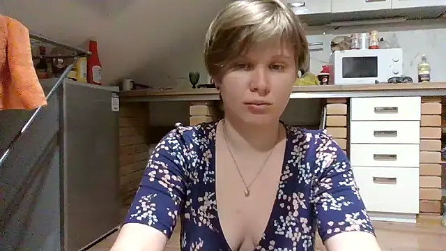Emily_love_sweet nude strip on cam for live sex video chat