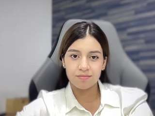 Eva_Martinez_ nude in Live Sex Cam Girls Room