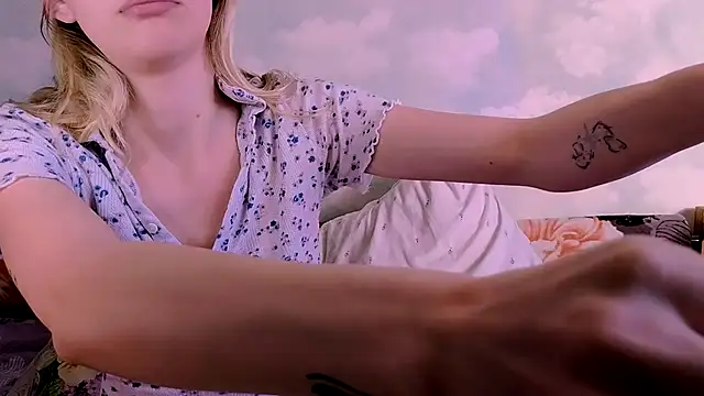 Evvie_Sumn2 nude strip on cam for live sex video chat