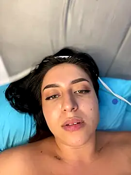 GinebraQueen_ nude strip on cam for live sex video chat