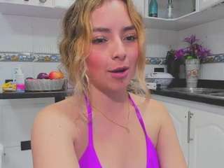 IssadoraJames nude in Live Sex Cam Girls Room