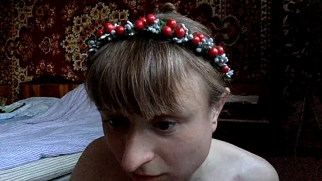 KlavdiaPetrivna nude strip on cam for live sex video chat