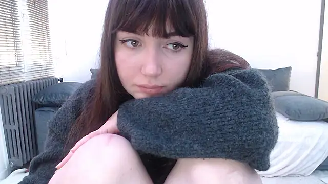 Lynylou nude strip on cam for live sex video chat