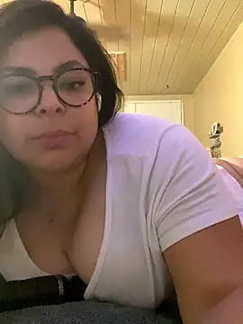 MessyJessie nude strip on cam for live sex video chat