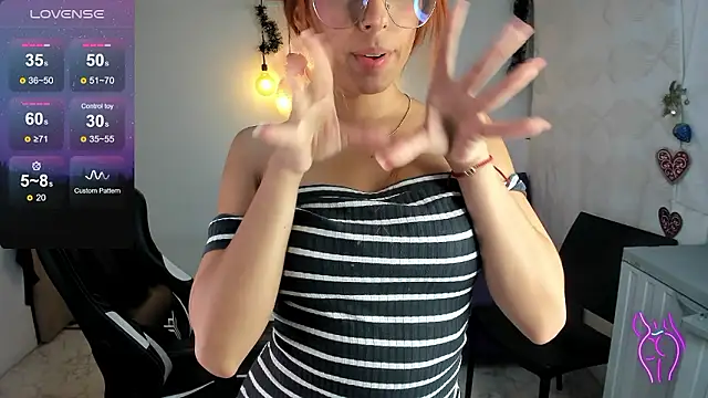 mily_16 nude strip on cam for live sex video chat