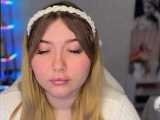 PrincessDi nude in Live Sex Cam Girls Room
