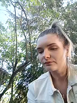 streetgirl_ nude strip on cam for live sex video chat