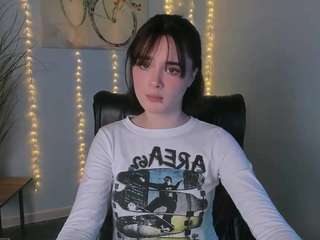 vicky-lucky1 nude in Live Sex Cam Girls Room