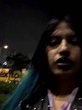white_roxy nude strip on cam for live sex video chat