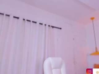 Alana-haze, ? nude in Live Sex Cam Girls Room