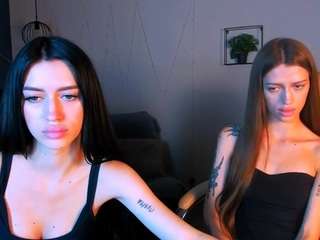 ariel-kisss nude in Live Sex Cam Girls Room