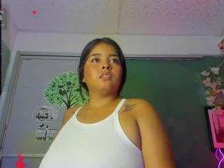 FarihaMenem nude in Live Sex Cam Girls Room