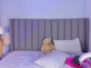 Samantha-Millerr, ?⭐ nude in Live Sex Cam Girls Room