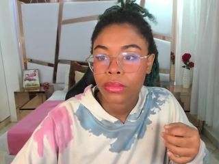 sharonn-diaz nude in Live Sex Cam Girls Room