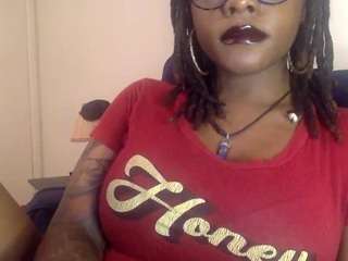 warmhoney888 nude in Live Sex Cam Girls Room