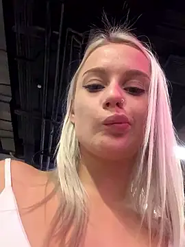 BestStreetGirl nude strip on cam for live sex video chat