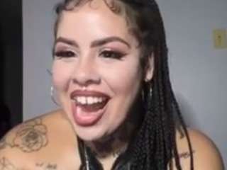 honeylove__ nude in Live Sex Cam Girls Room