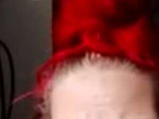 MaddieBeee nude in Live Sex Cam Girls Room