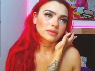 Nicole_Rouss nude in Live Sex Cam Girls Room