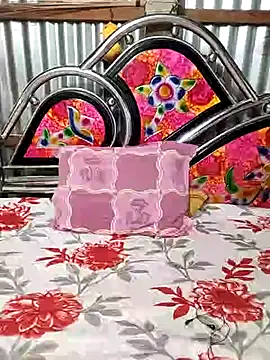 Riya-boudi nude strip on cam for live sex video chat