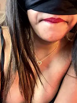 Strip_rose nude strip on cam for live sex video chat