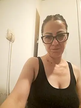 USA_KISS nude strip on cam for live sex video chat