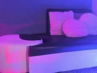 Val, ? nude in Live Sex Cam Girls Room