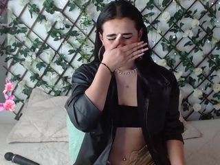 ZoeRusso nude in Live Sex Cam Girls Room