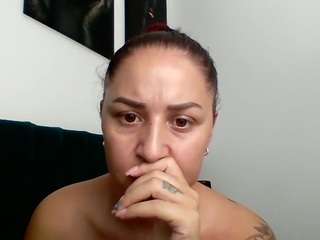 Amy-Office nude in Live Sex Cam Girls Room