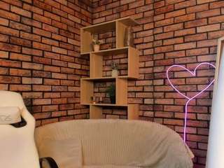 AmyDaviss nude in Live Sex Cam Girls Room