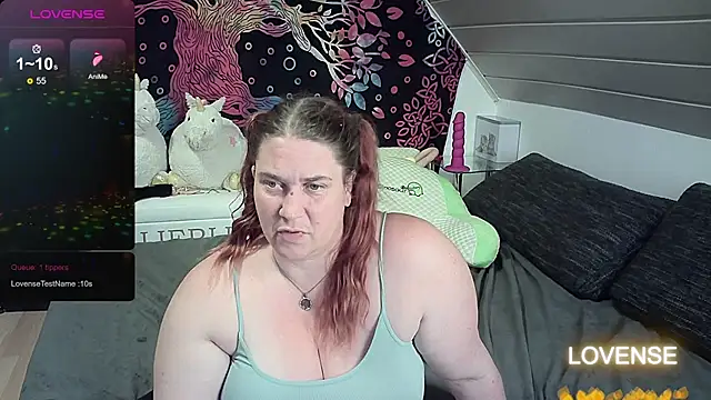 Feurige_Julia nude strip on cam for live sex video chat