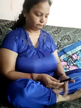 Kavya_kapoor nude strip on cam for live sex video chat