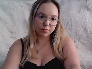 SiennaExtasy nude in Live Sex Cam Girls Room