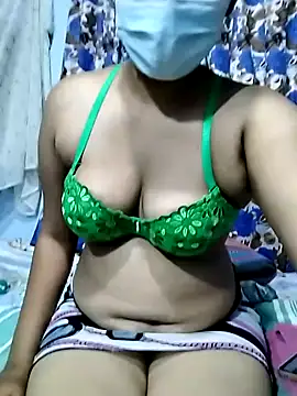 SLZAARA nude strip on cam for live sex video chat
