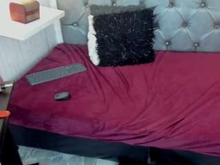 zoella-angels nude in Live Sex Cam Girls Room