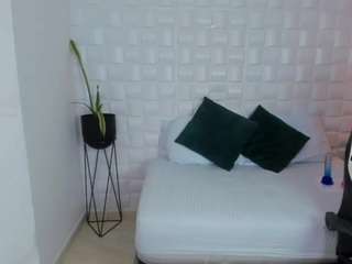 adara-99 nude in Live Sex Cam Girls Room