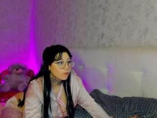 cindy-robinson nude in Live Sex Cam Girls Room