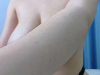 HaileyPels nude in Live Sex Cam Girls Room