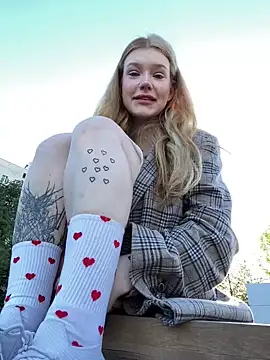 Honey___Hot nude strip on cam for live sex video chat