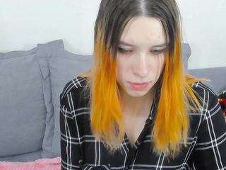 kristia-a nude in Live Sex Cam Girls Room