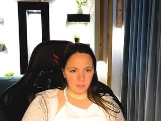 Leilasweetsex nude in Live Sex Cam Girls Room