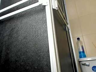 LeslieZaugg nude in Live Sex Cam Girls Room