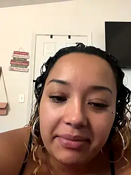 Lil_Latina nude strip on cam for live sex video chat