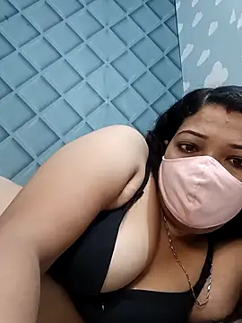 Cute-Raashii nude strip on cam for live sex video chat