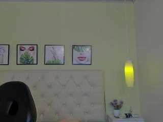 emilycutee nude in Live Sex Cam Girls Room